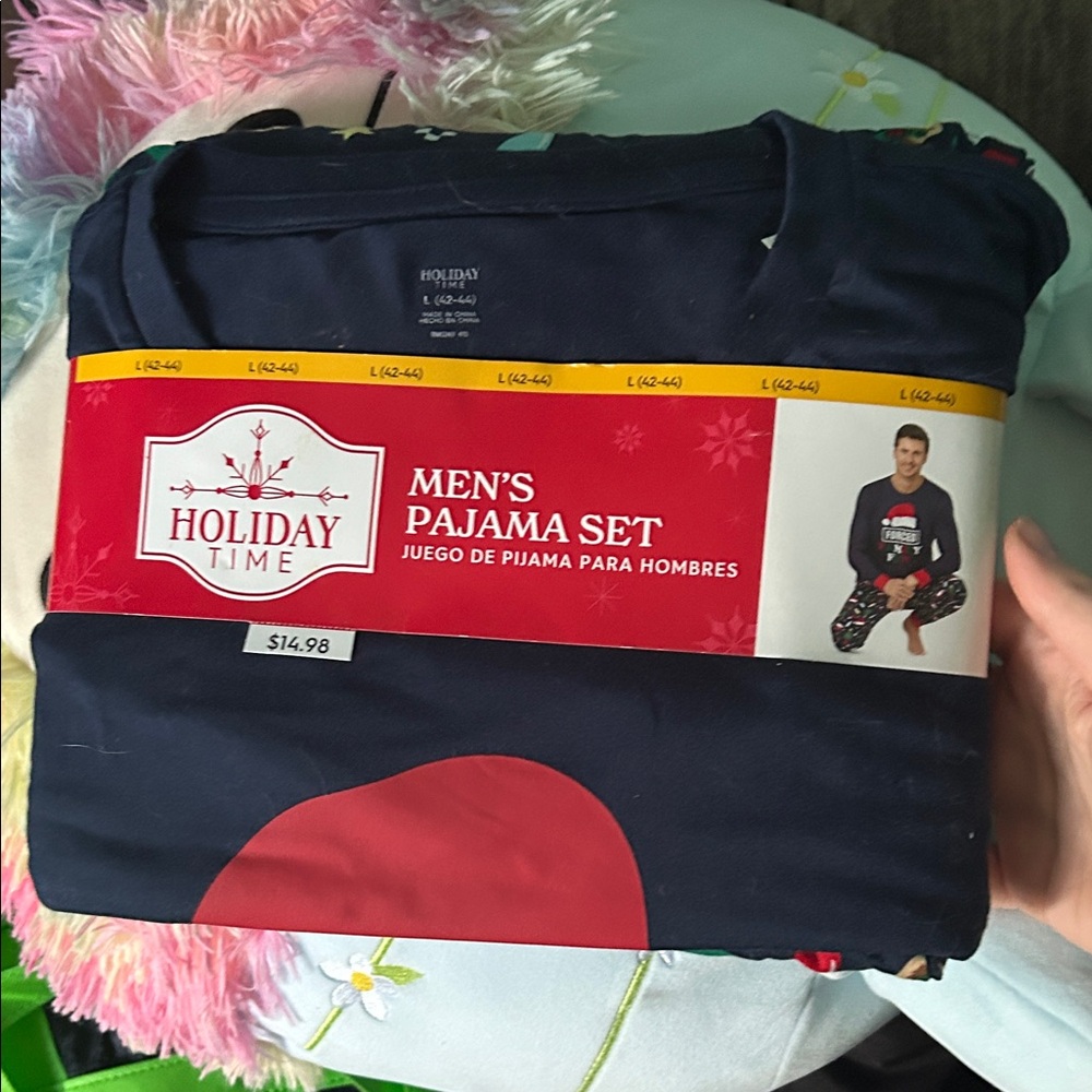 Holiday Time Men's Pajama Set in Navy and Red